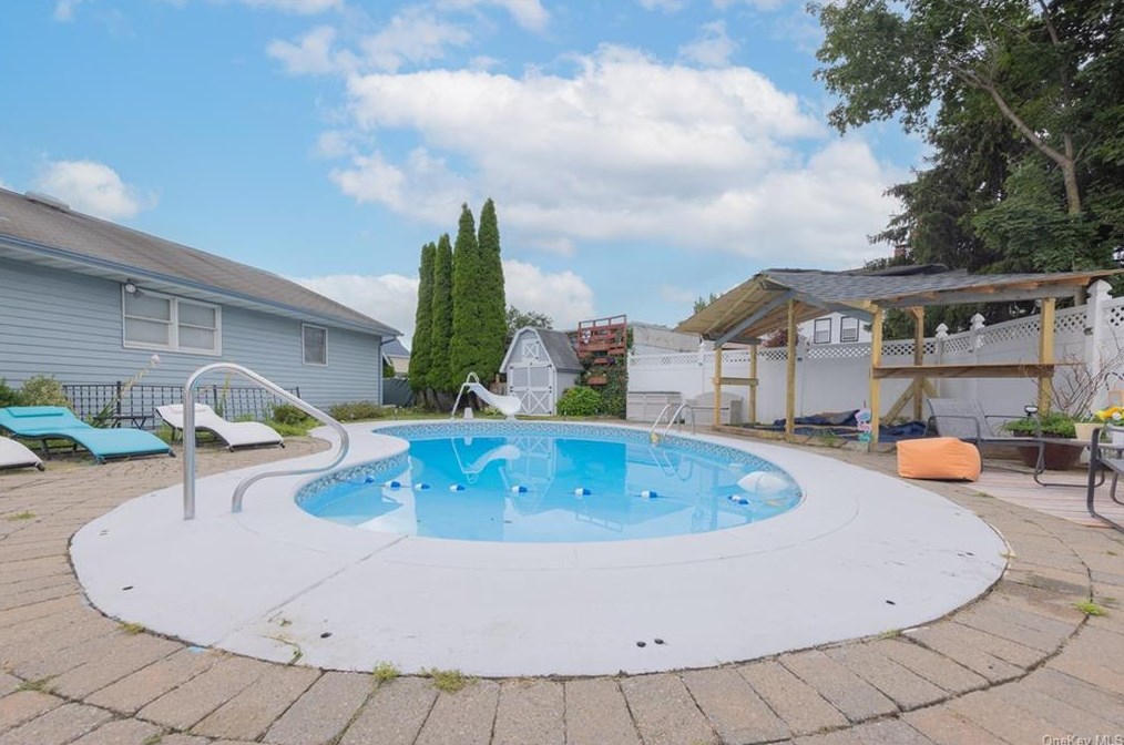 31 Knox St, West Haverstraw NY  10993-1237 exterior