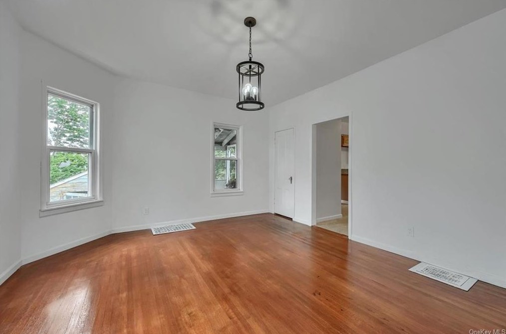 91 Walnut St, Walden NY  12586-1917 exterior