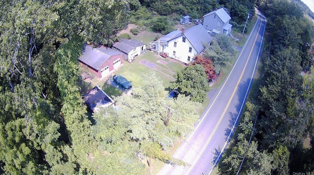 913 River Rd, Newburgh NY  12550-1185 exterior