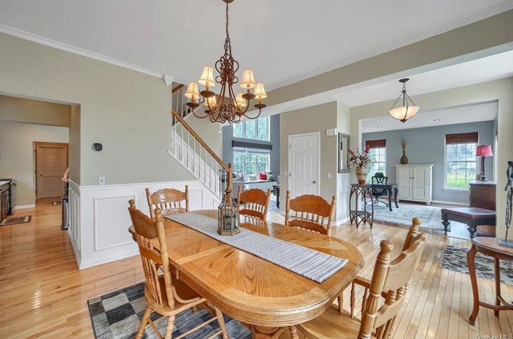 3 Shetland Cir, Highland Mills, NY 10930-8303