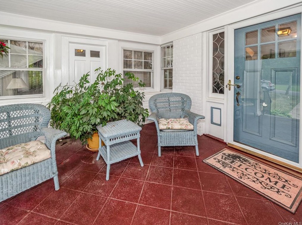 10 Pryer Pl, New Rochelle, NY 10804