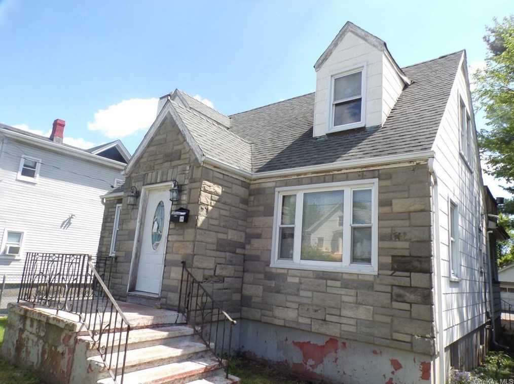 16 Blauvelt Ave, West Haverstraw, NY 10993
