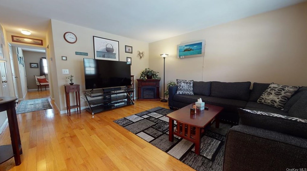 375 Salt Point Turnpike #4f, Poughkeepsie, NY 12603