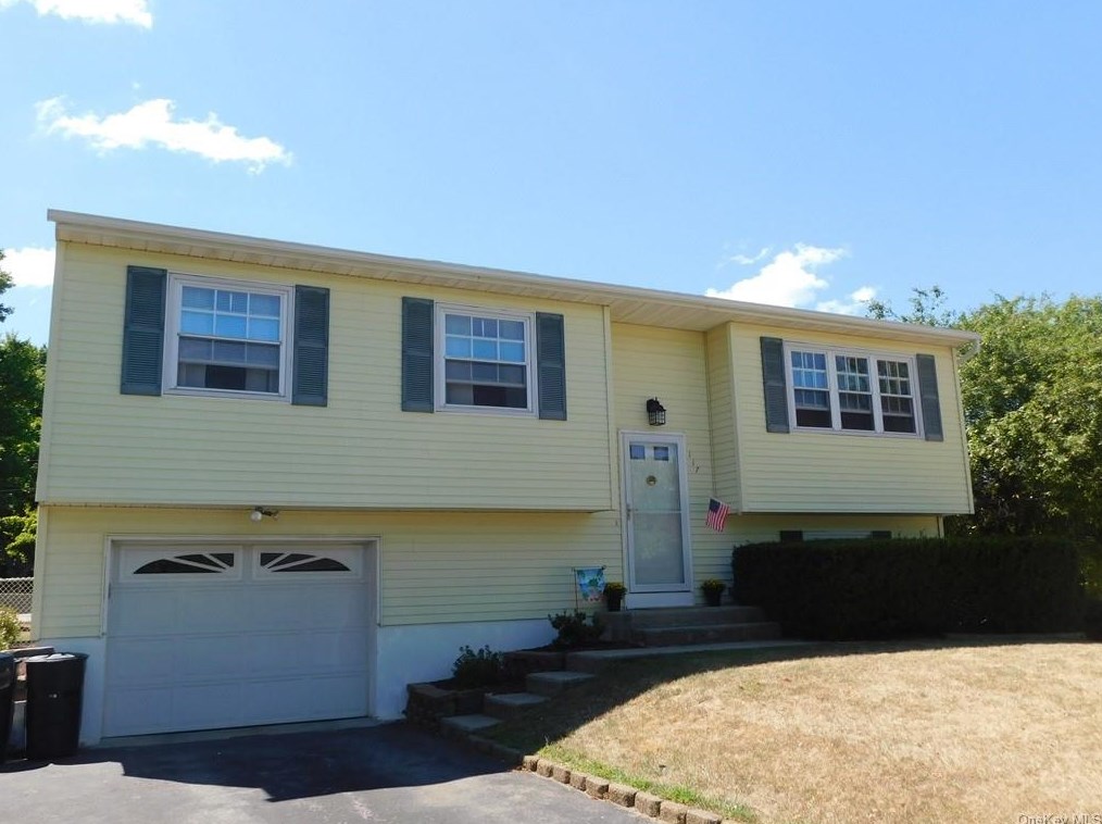 117 Blanche Ave, Newburgh, NY 12553-6503