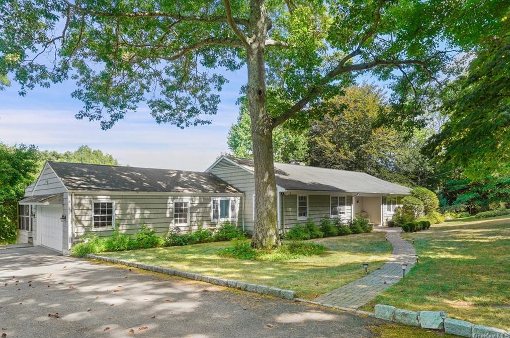 34 Pine Brook Rd, Bedford, NY 10506-1615