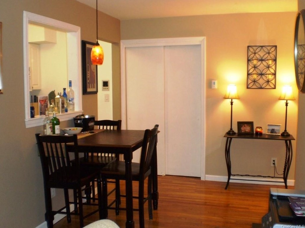 7 Charles Ln, Mount Ivy, NY 10970-3028