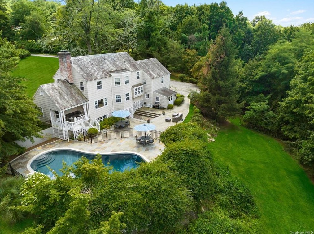 60 Ludlow Dr, Chappaqua, NY 10514