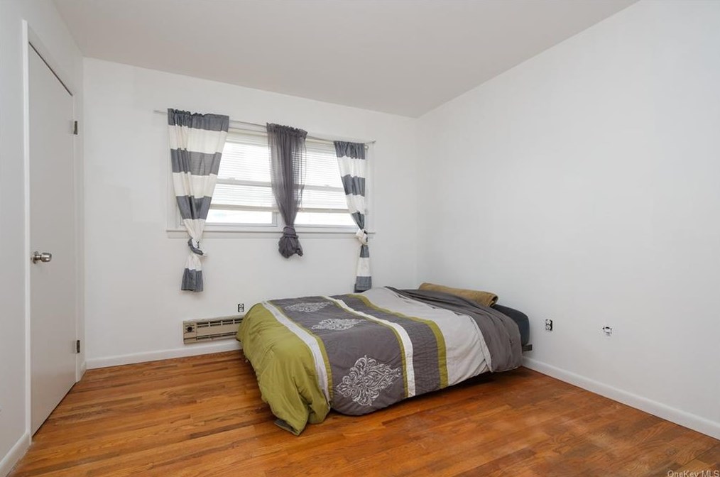 528 Smith St, Peekskill NY 10566-4512 exterior