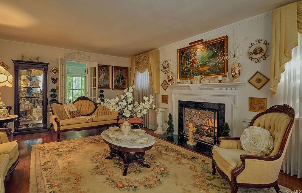 66 Gramercy Ave, Yonkers NY 10701-5123 exterior