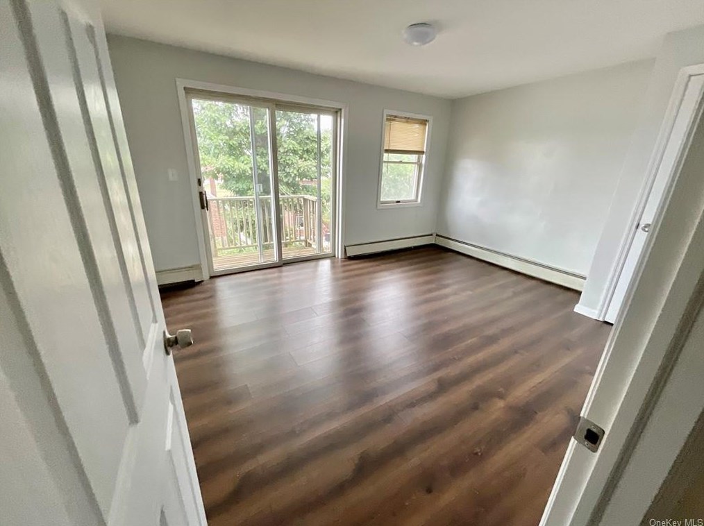 155 First St, Yonkers NY 10704-4308 exterior