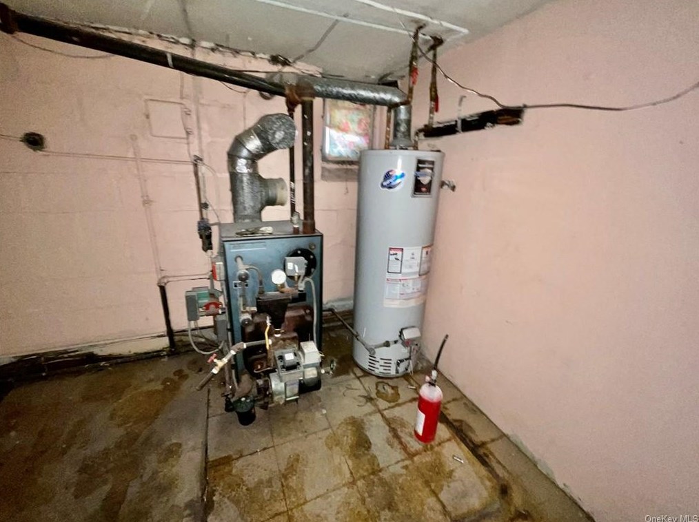 155 First St, Yonkers NY 10704-4308 exterior