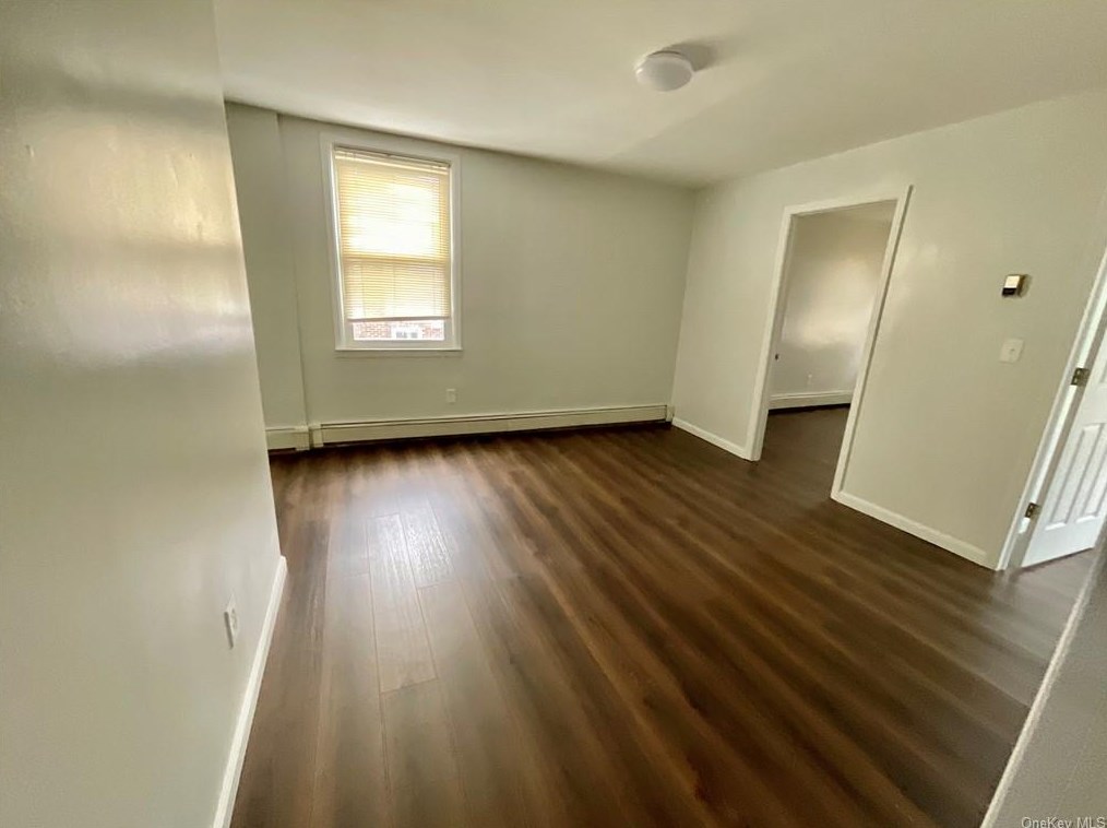 155 First St, Yonkers NY 10704-4308 exterior