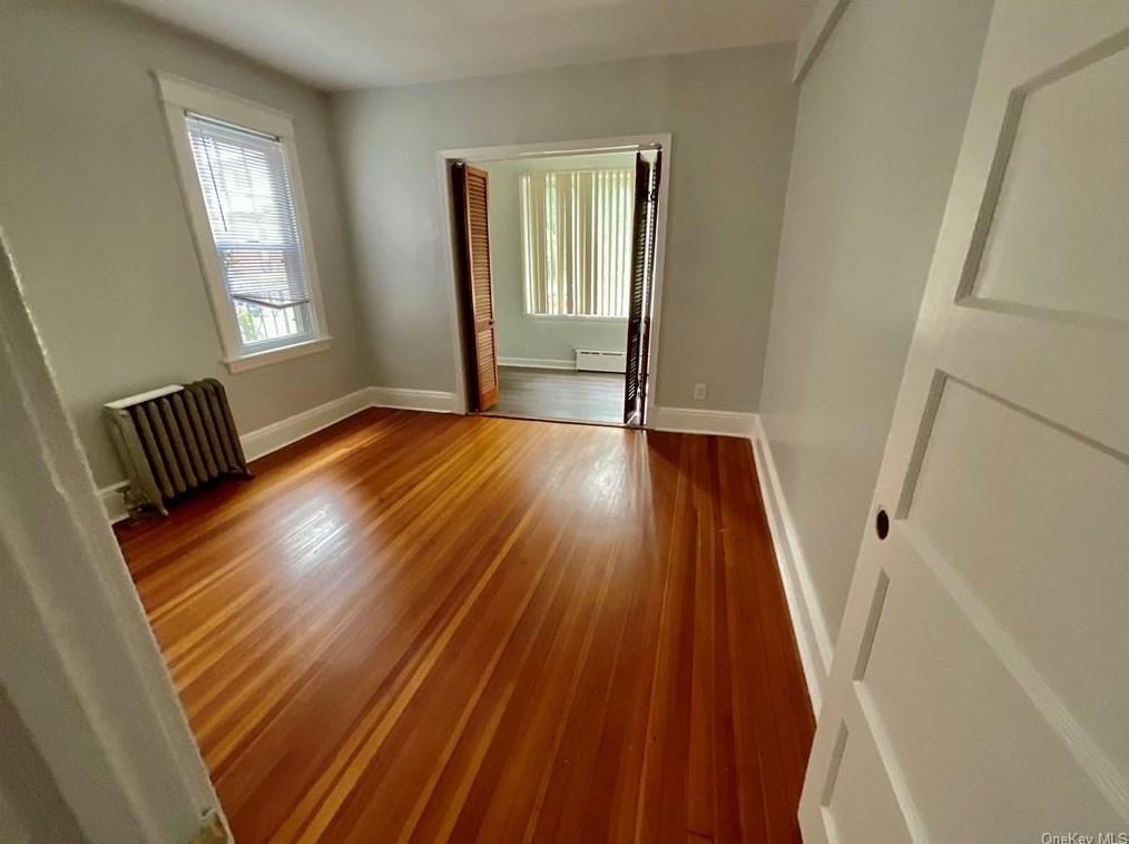 155 First St, Yonkers NY 10704-4308 exterior