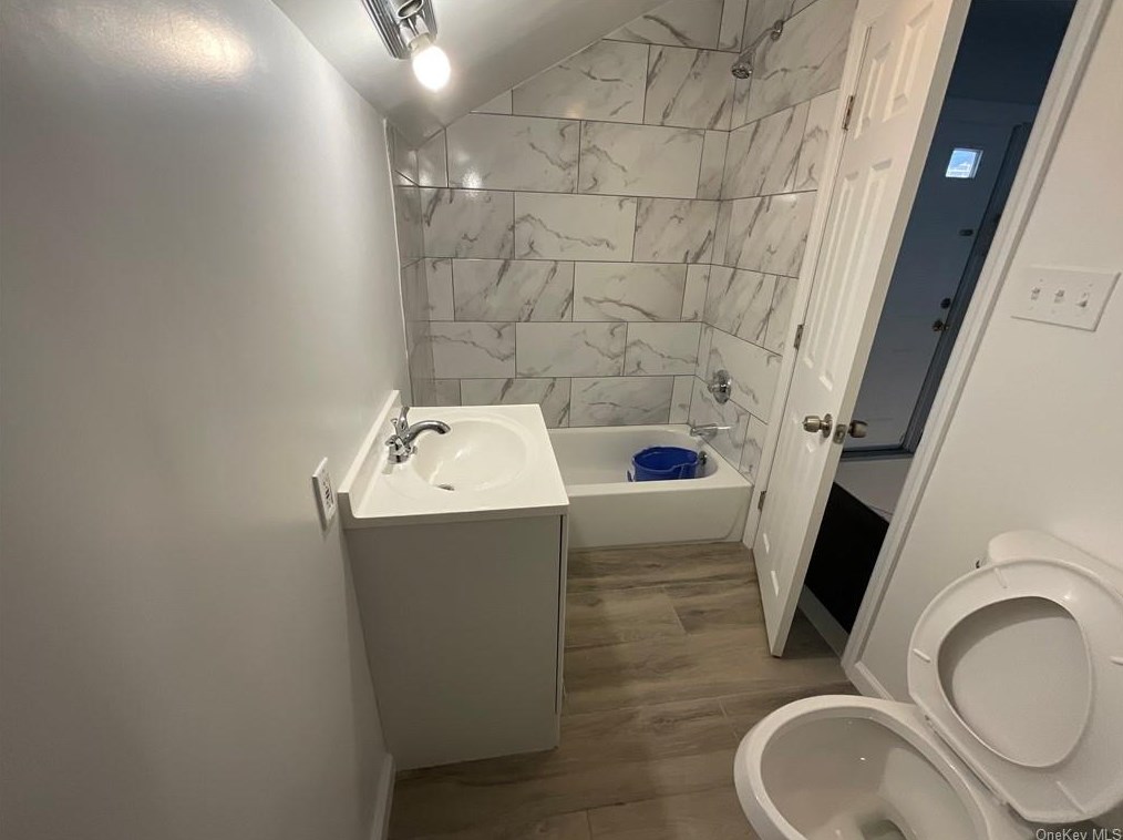 155 First St, Yonkers NY 10704-4308 exterior