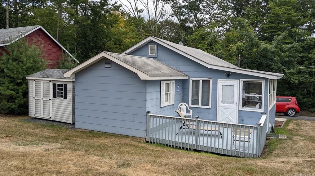 23 Yorkville Park Rd, Bloomingburg, NY 12721-5315