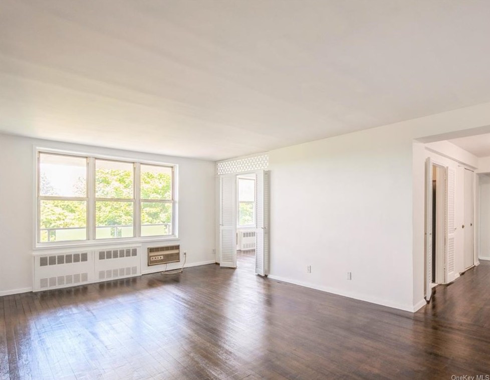 222 Martling Ave, North Tarrytown, NY 10591-4756
