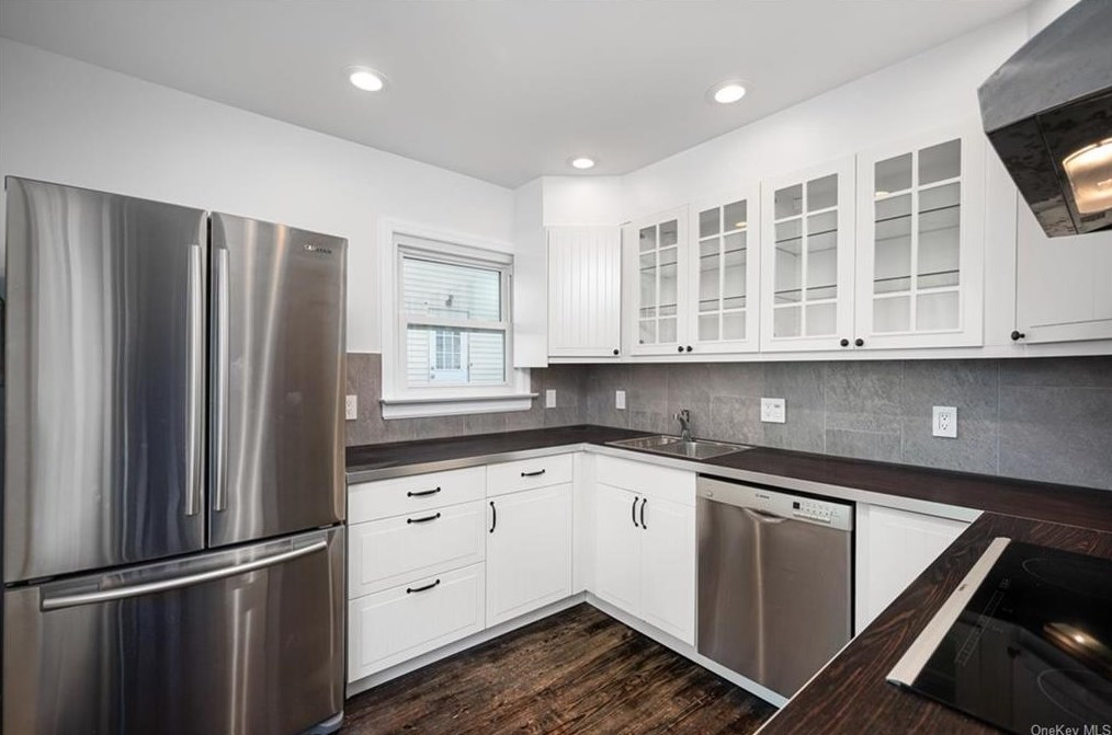 57 Warren Ave, Yonkers, NY 10707-1711