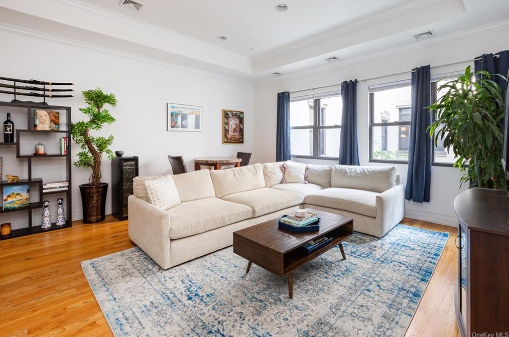 25 Murray St Apt 8e, New York, NY