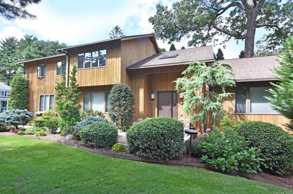 6 Shady Rd, Ardsley, NY 10502-2222