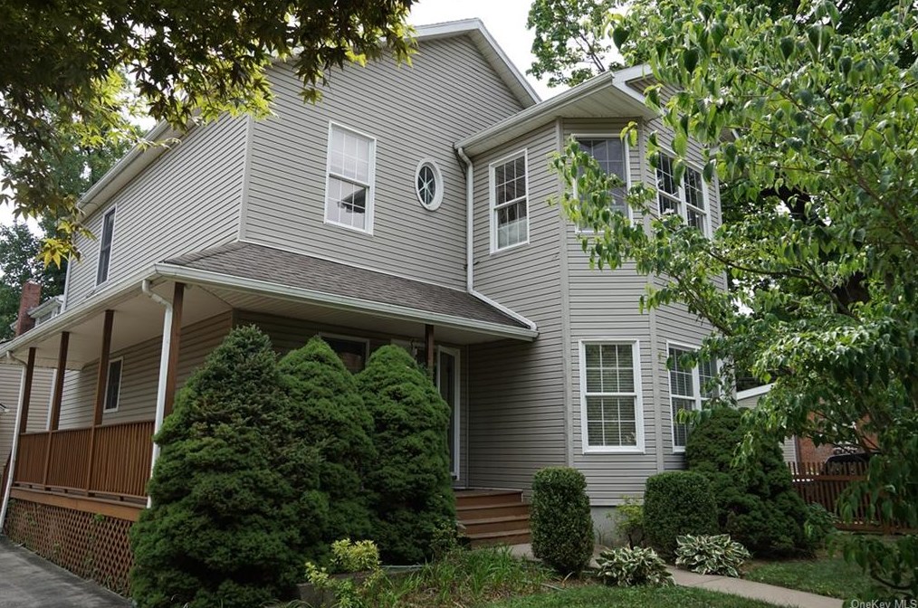 308 Eighth Ave, New Rochelle, NY 10803-1342
