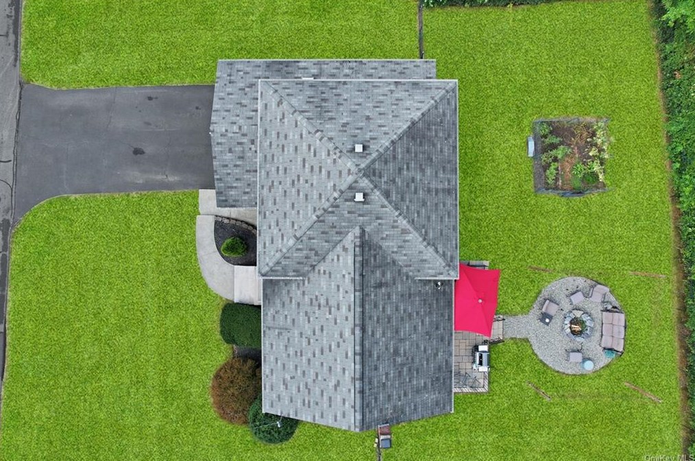 5 Forest Ave, Nanuet, NY 10954-1712