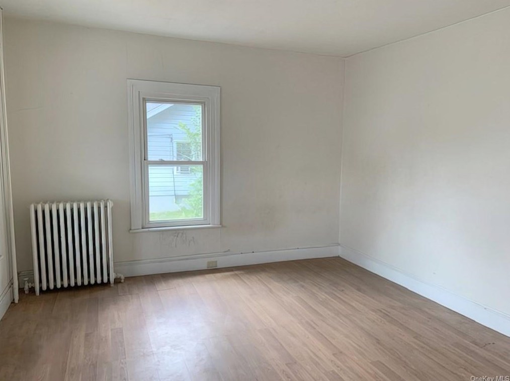 37 Elm St, Beacon NY 12508-1946 exterior