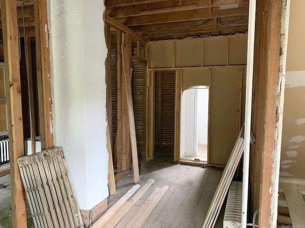 37 Elm St, Beacon NY 12508-1946 exterior