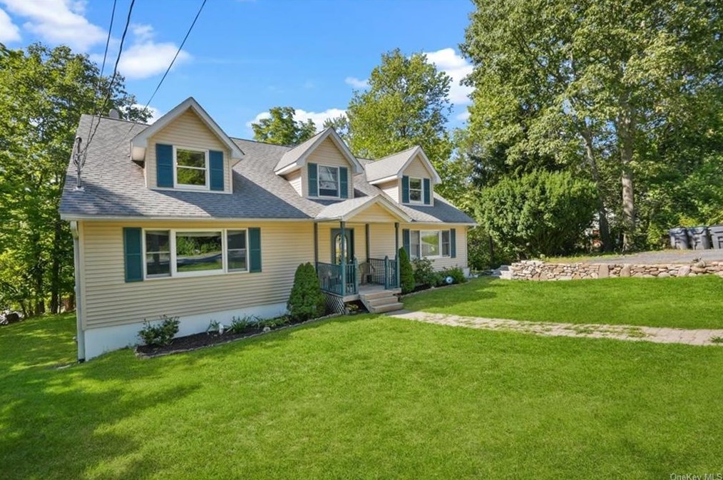 11 Highland Dr, Highland Mills, NY 10930-2941