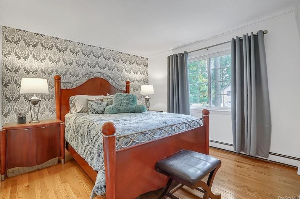 13 Brookside Rd, Beacon NY 12508-2422 exterior