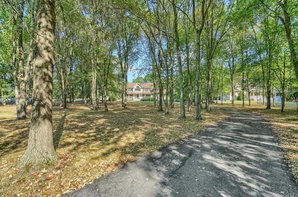 7 Kimberly Dr, Camp Bell Hall, NY 10916