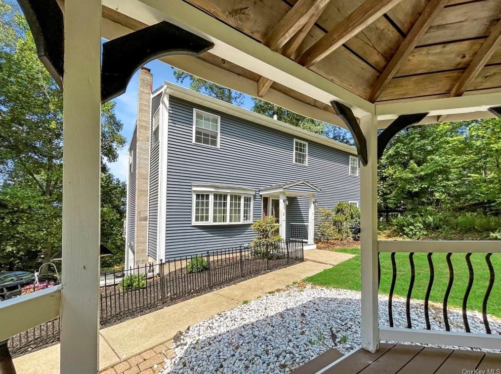 23 Olympus Rd, Highland Mills NY  10930-2920 exterior