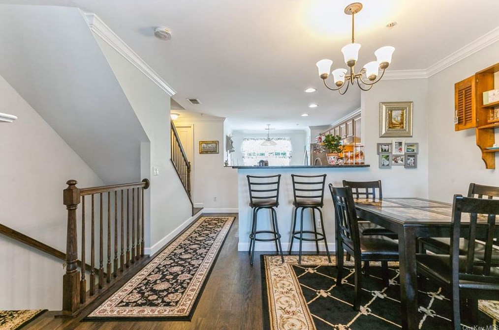 325 Waterside Close, Peekskill NY  10566-4459 exterior