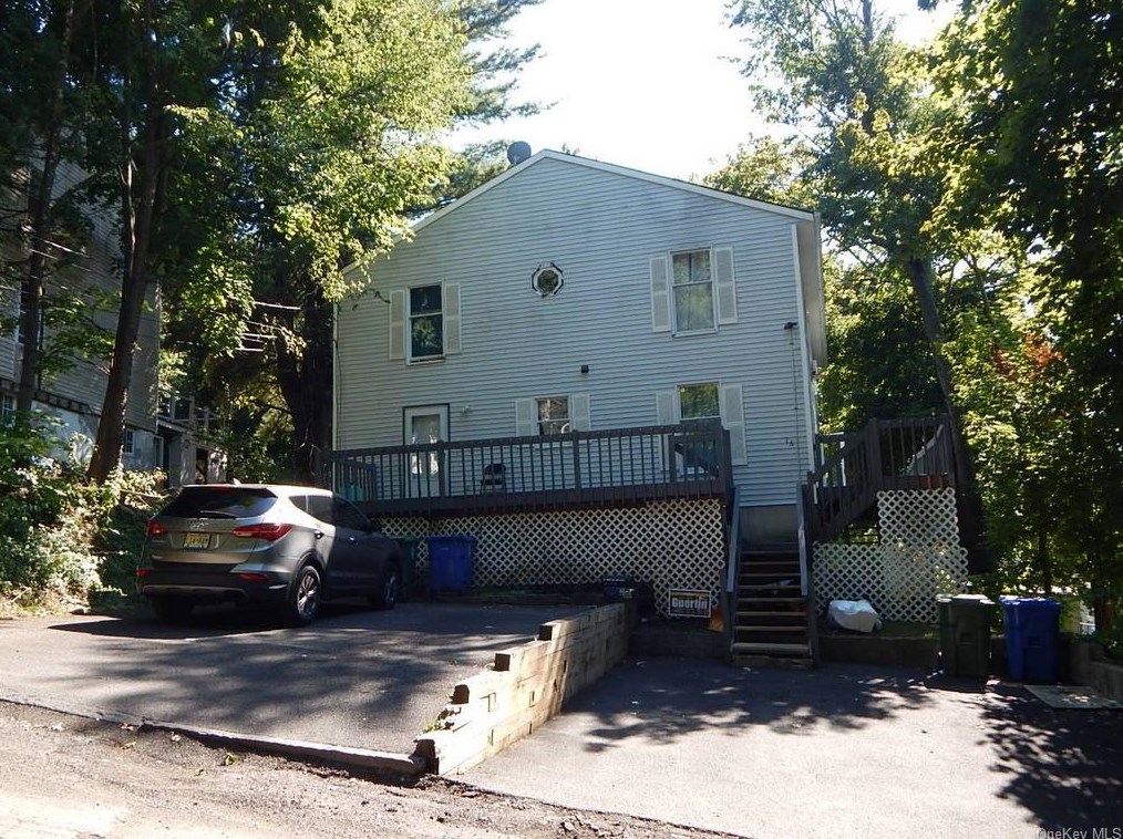16 Wilbur Ave, Middletown, NY 10940