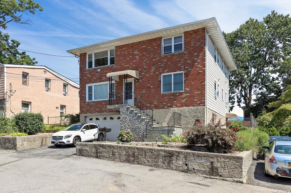 50 Tunis Ave #2, Yonkers, NY 10708