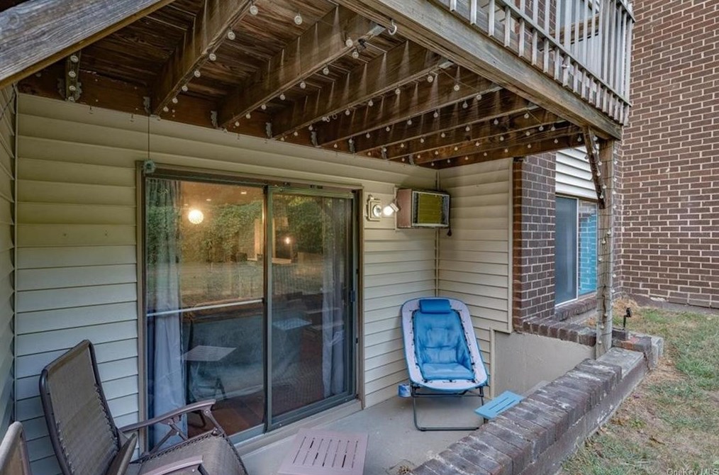 362 Skyline Dr, Mount Ivy NY  10970-2508 exterior