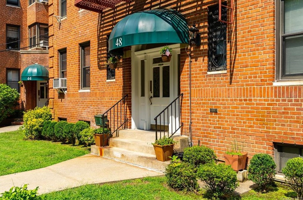 48 Parkway N #1g, Yonkers, NY 10704