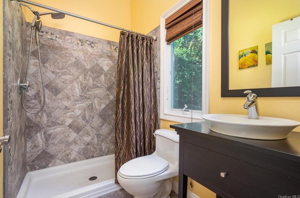 42 Merritts Path, Rocky Point NY  11778-9142 exterior