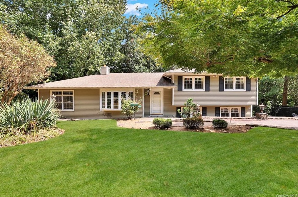 160 Northfield Ave, Dobbs Ferry, NY 10522-1517