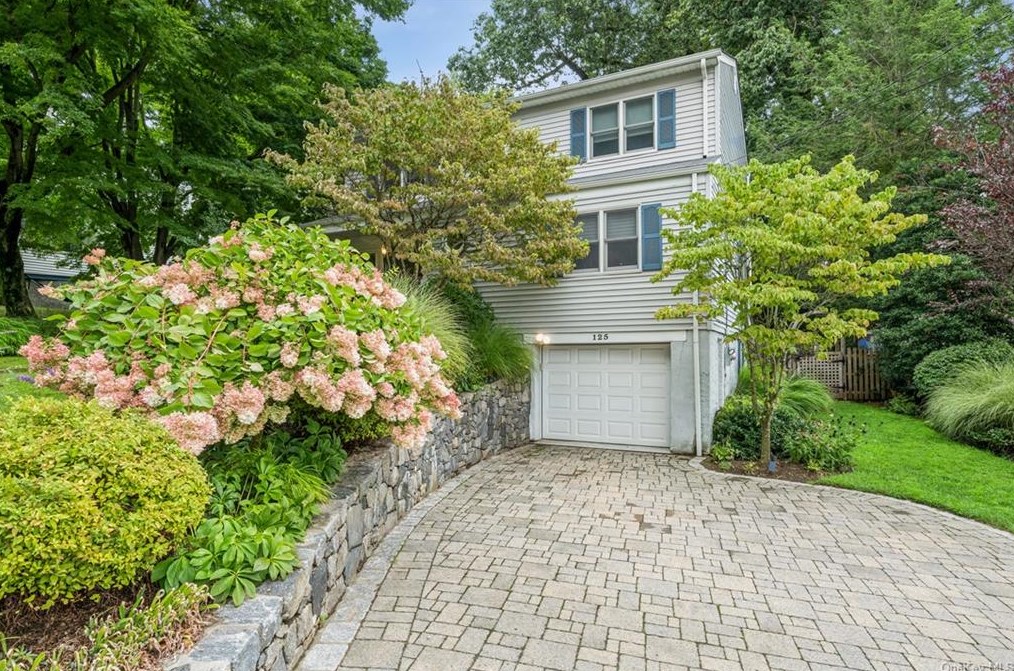 125 Fairmont Ave, Yonkers, NY 10706-3126