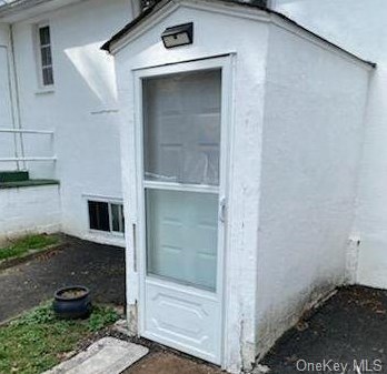 105 Maple St, Newburgh, NY 12550