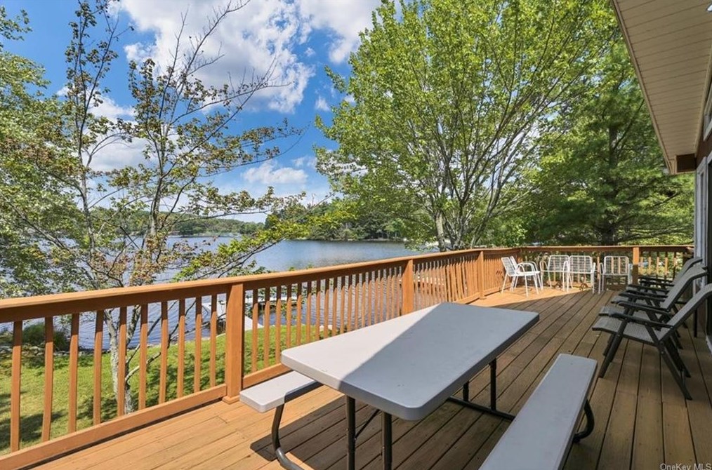 205 Lake Shore Dr E, Rock Hill, NY 12775