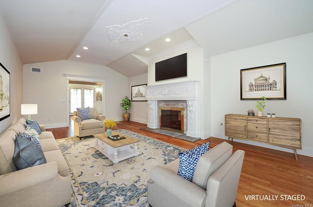 5 Kenilworth Ln, Rye NY  10580-1957 exterior