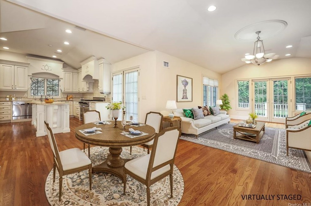 5 Kenilworth Ln, Rye NY  10580-1957 exterior