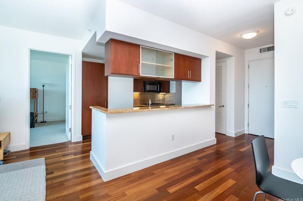 175 Huguenot St Unit 2602, New Rochelle, NY 10801