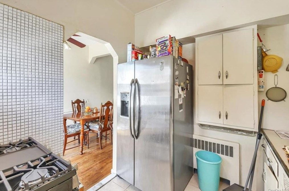 1293 Nepperhan Ave, Yonkers NY 10703-1026 exterior