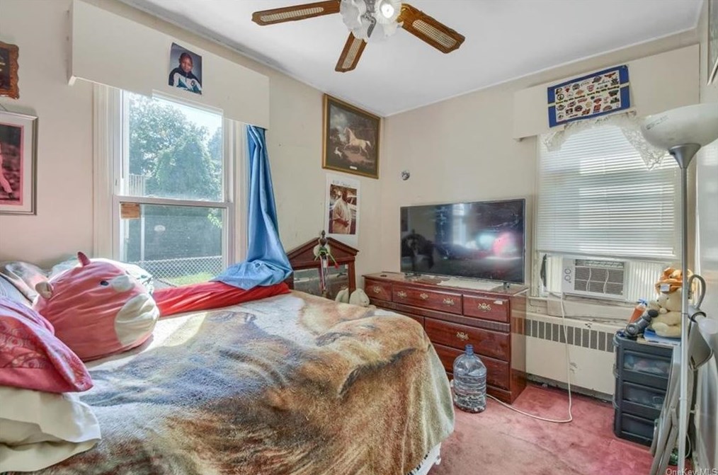 1293 Nepperhan Ave, Yonkers NY 10703-1026 exterior