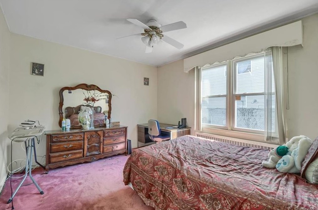 1293 Nepperhan Ave, Yonkers NY 10703-1026 exterior