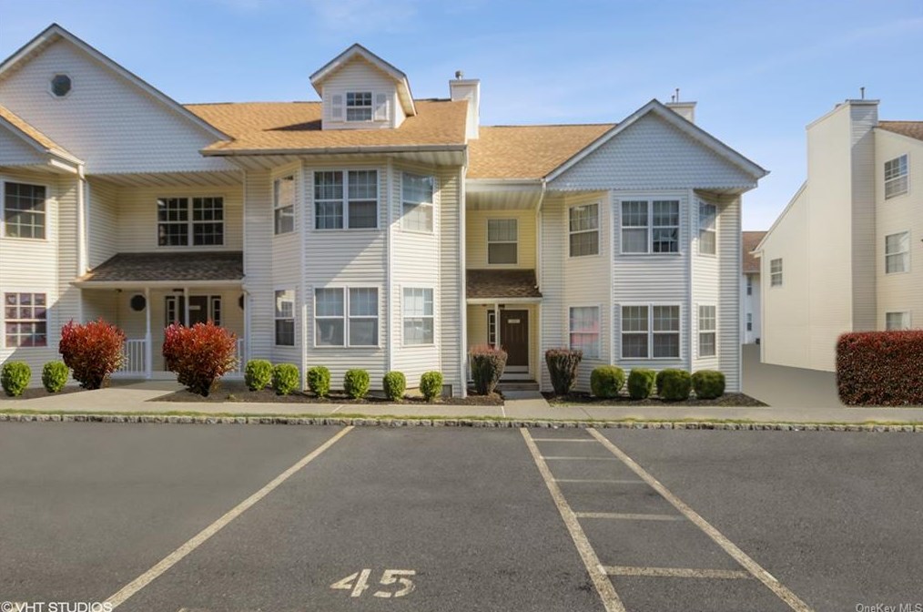 205 Ramapo Rd #n, Garnerville, NY 10923