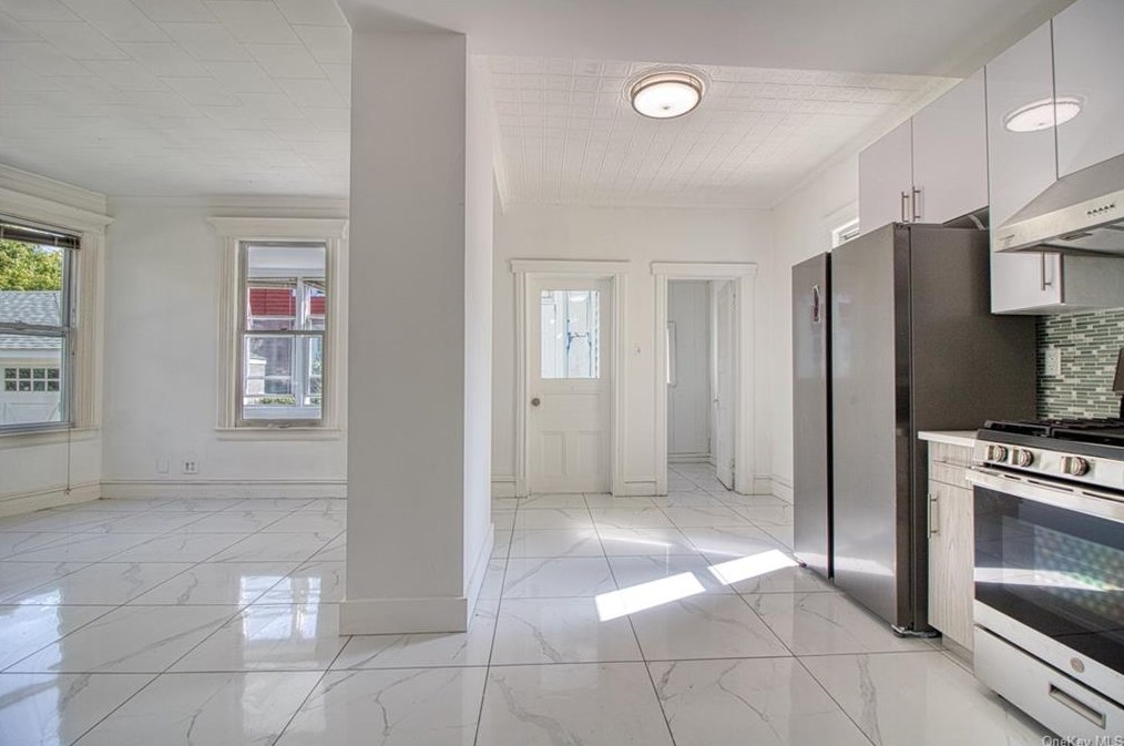 2842 Wellman Ave #2, Bronx, NY 10461