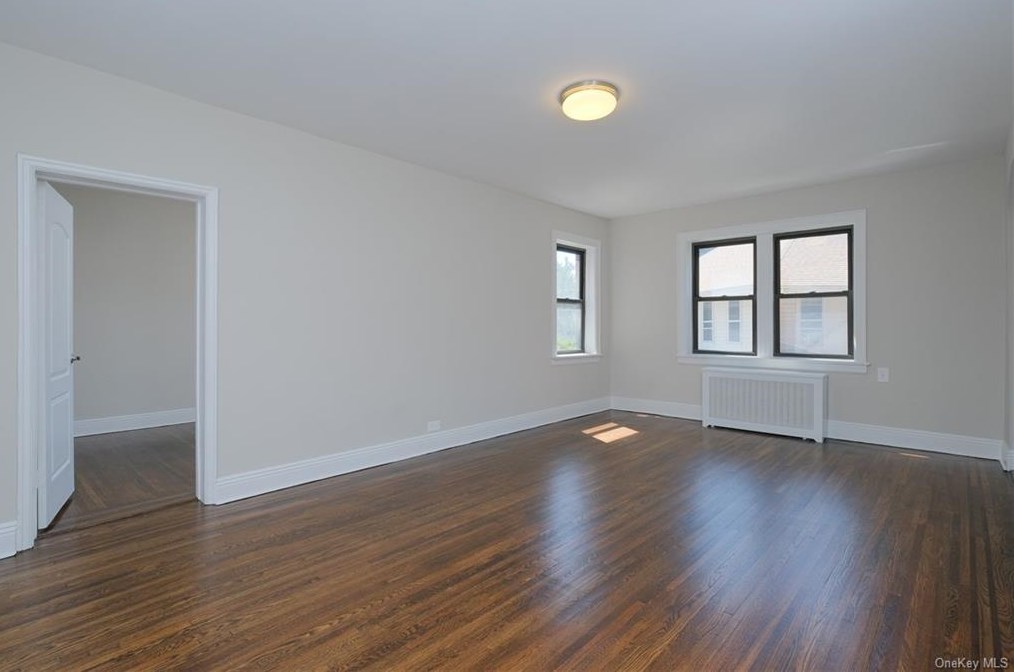 590 E 3rd St #2-b, Mount Vernon, NY 10553